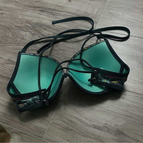 Shade and Shore Colorful Boho padded Bikini top 34D - Picture 2 of 4